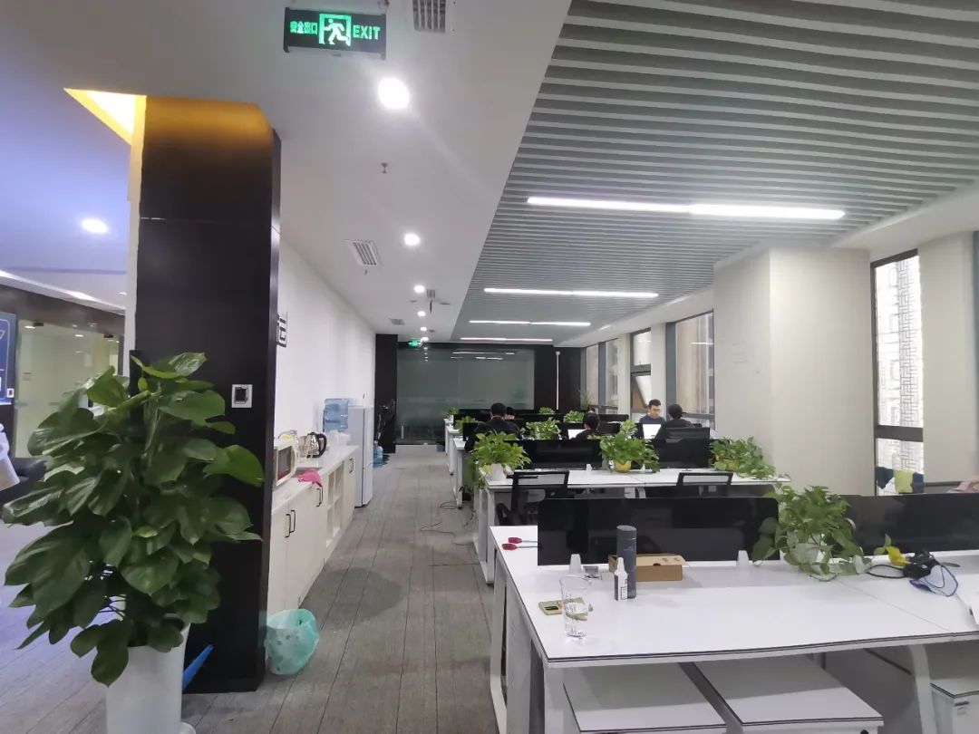 1669342401134593.jpg 4.jpg